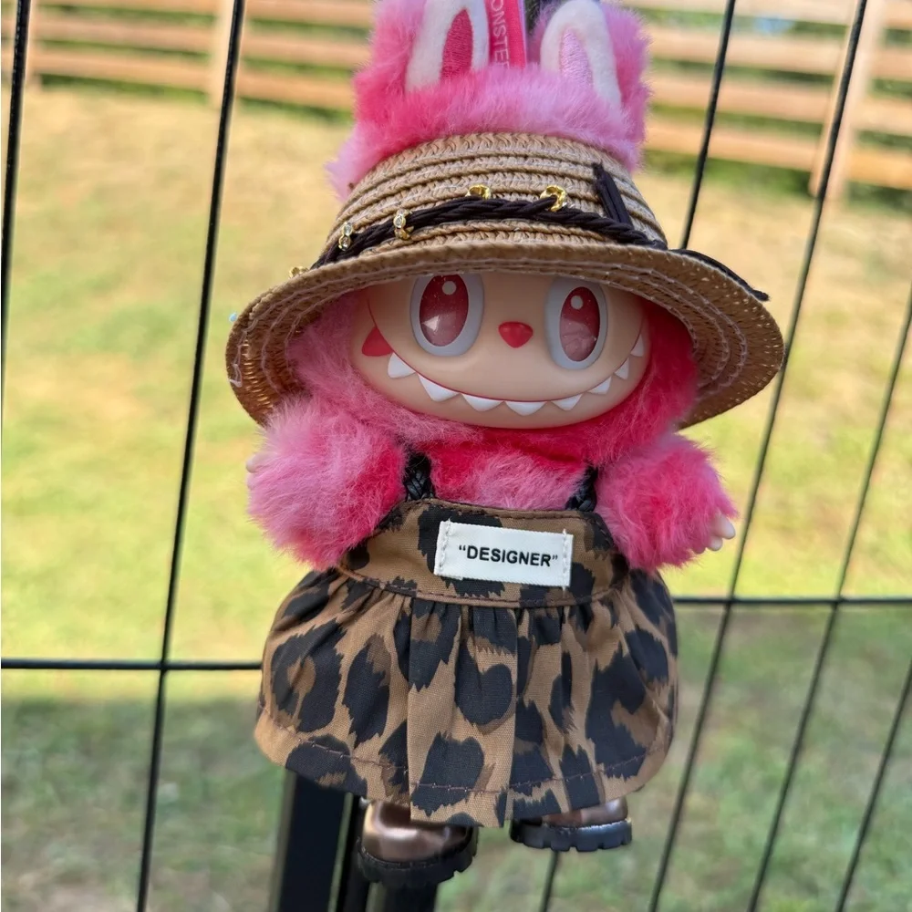 Labubu Leopard‎ Fashion Outfit